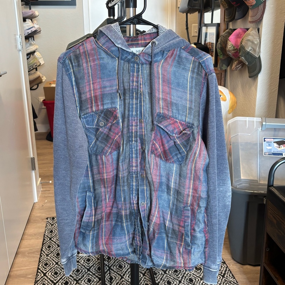 La Hearts Blue and Red Plaid Juniors Flannel with Hood and Sweater Sleeves